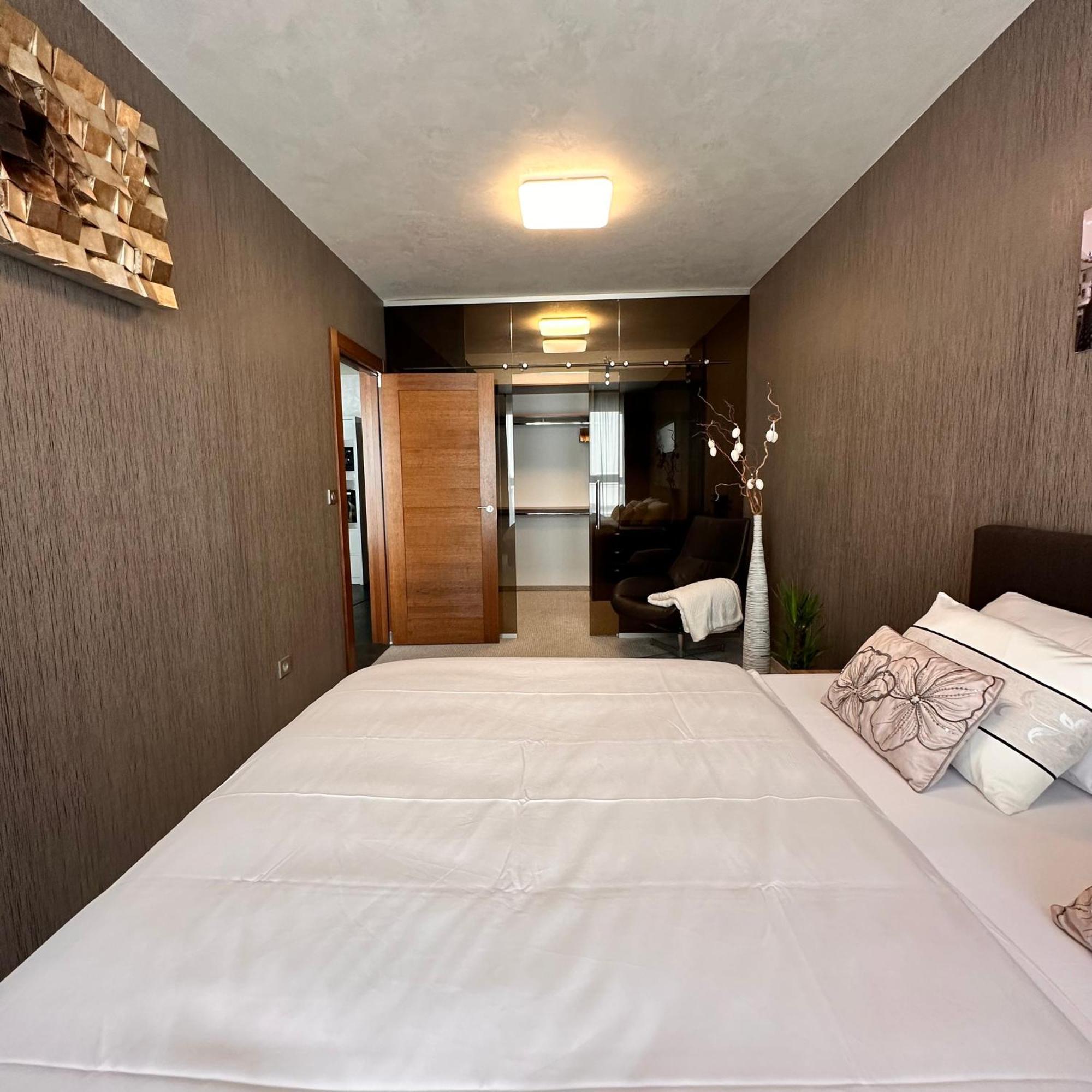 Apartman Leonardo - City Center Trnawa Zewnętrze zdjęcie