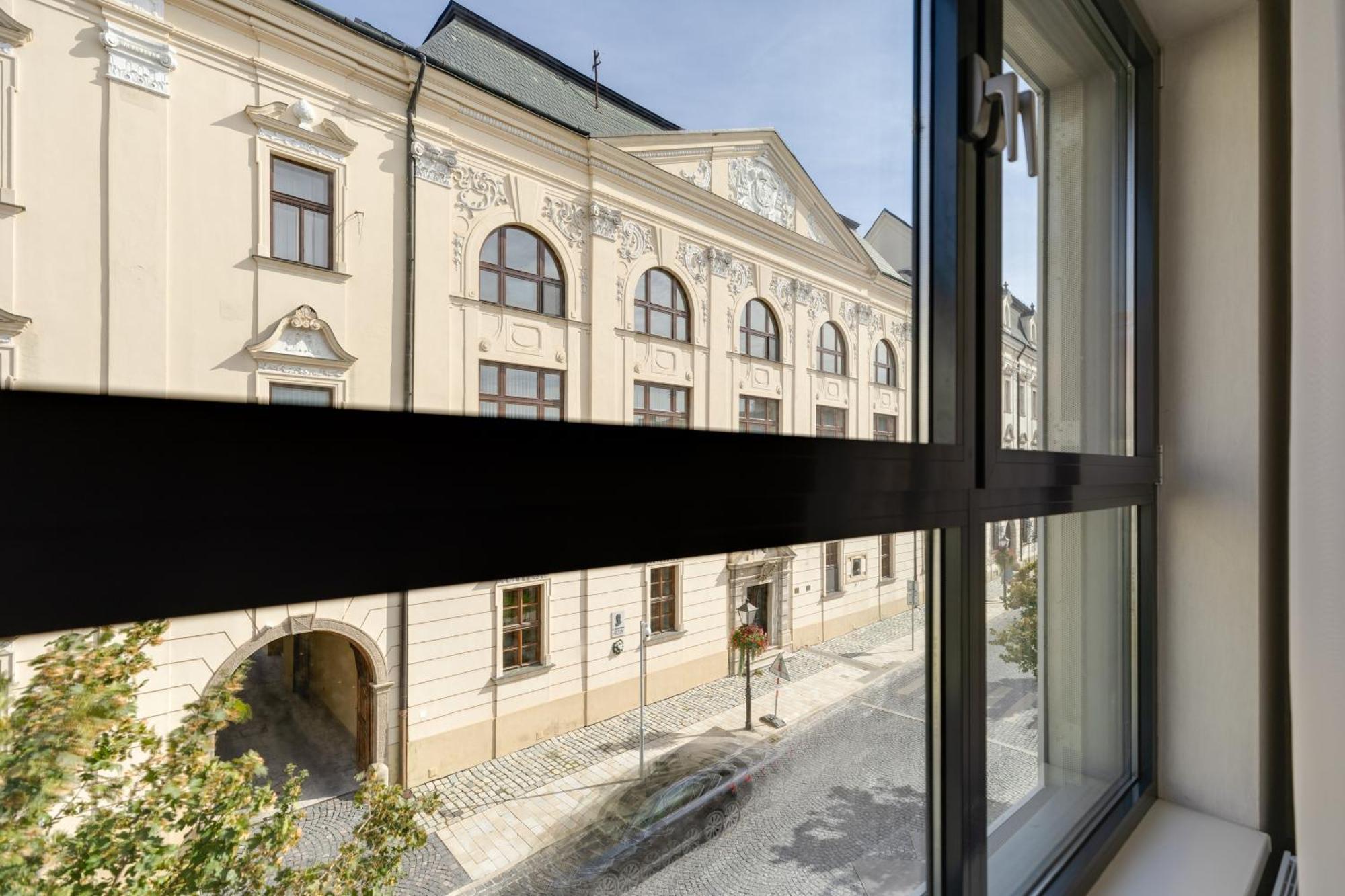 Apartman Leonardo - City Center Trnawa Zewnętrze zdjęcie